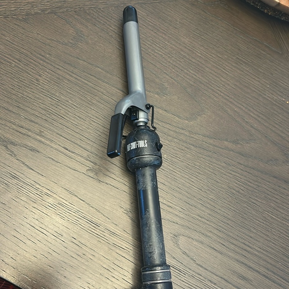Hot Tools Curling Iron